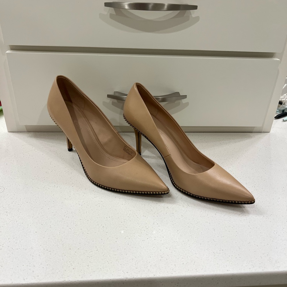 Coach pumps with gold studs